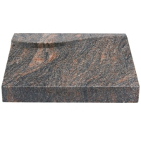 Pultstein mit Sockel